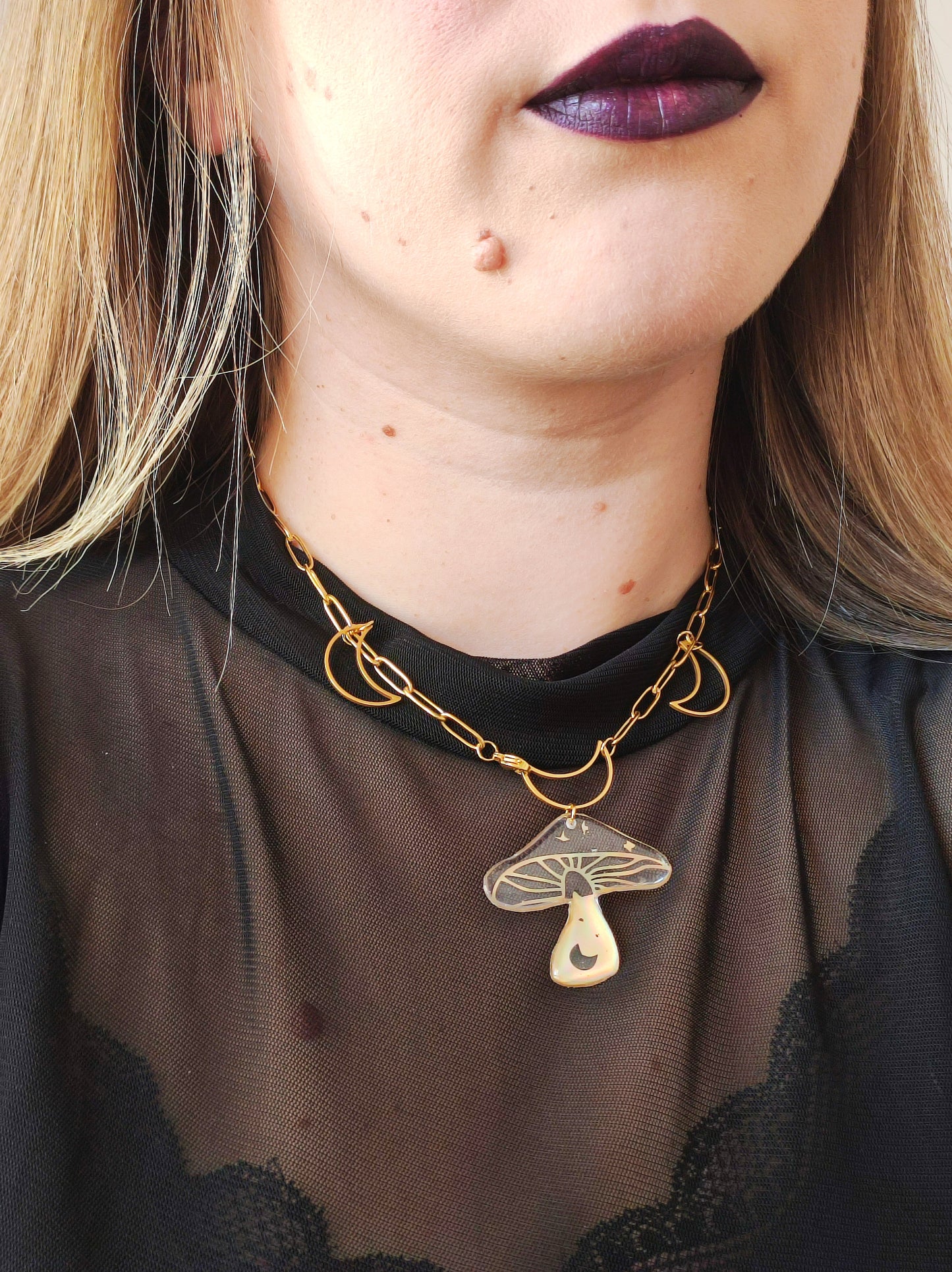 CHOKER ALEVOSÍA