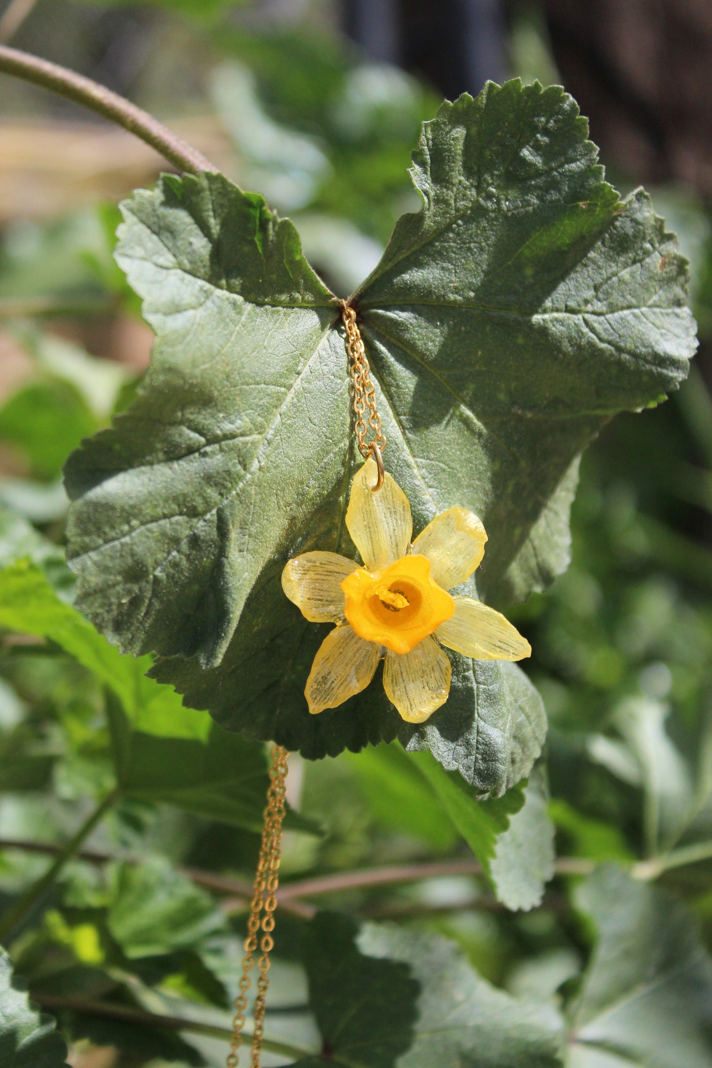 COLGANTE NARCISO