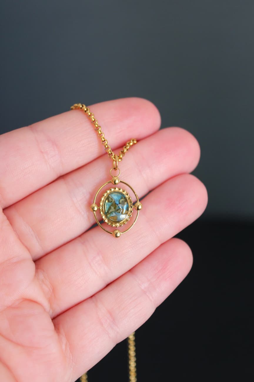 COLGANTE TIERRA dor.